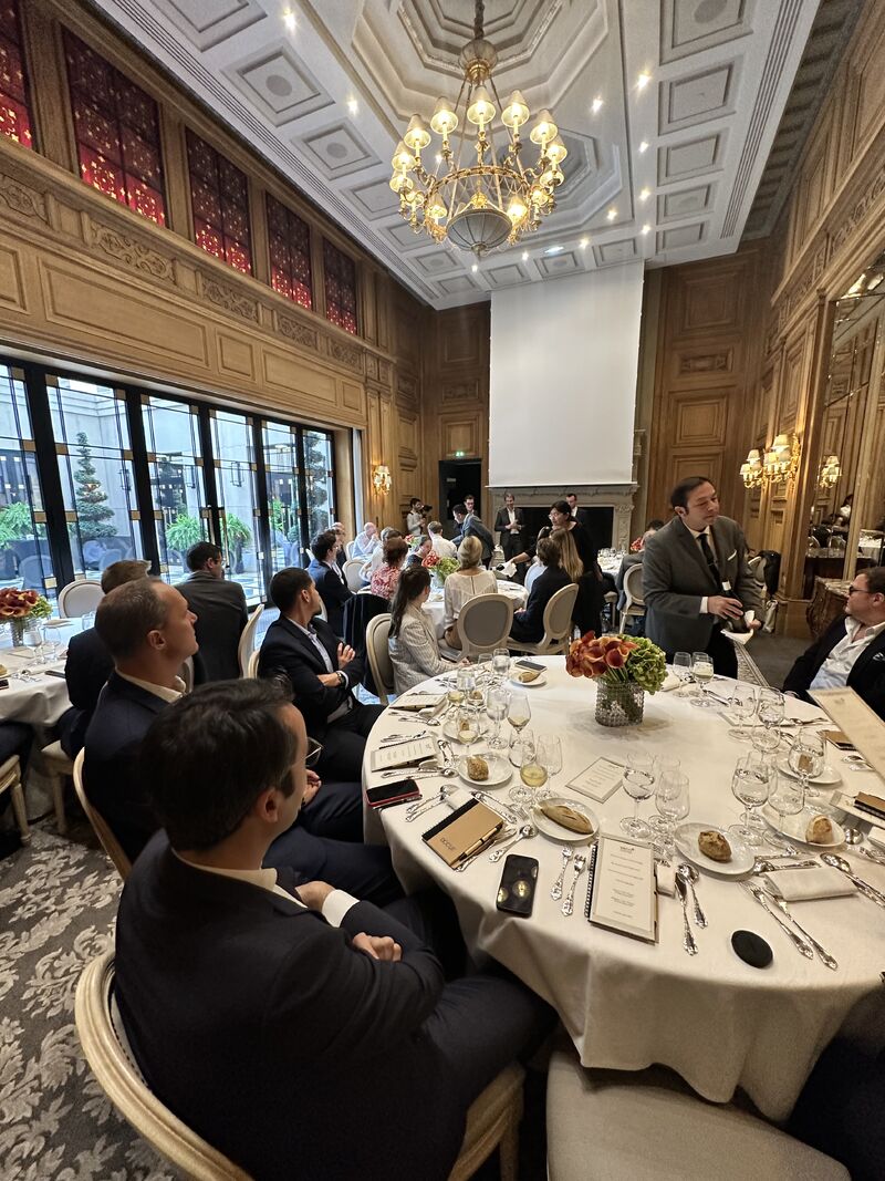 Une présentation dans un salon